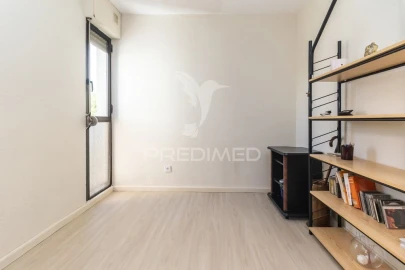 Apartamento T3 para Venda em Corroios