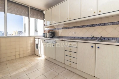 Apartamento T3 para Venda em Corroios
