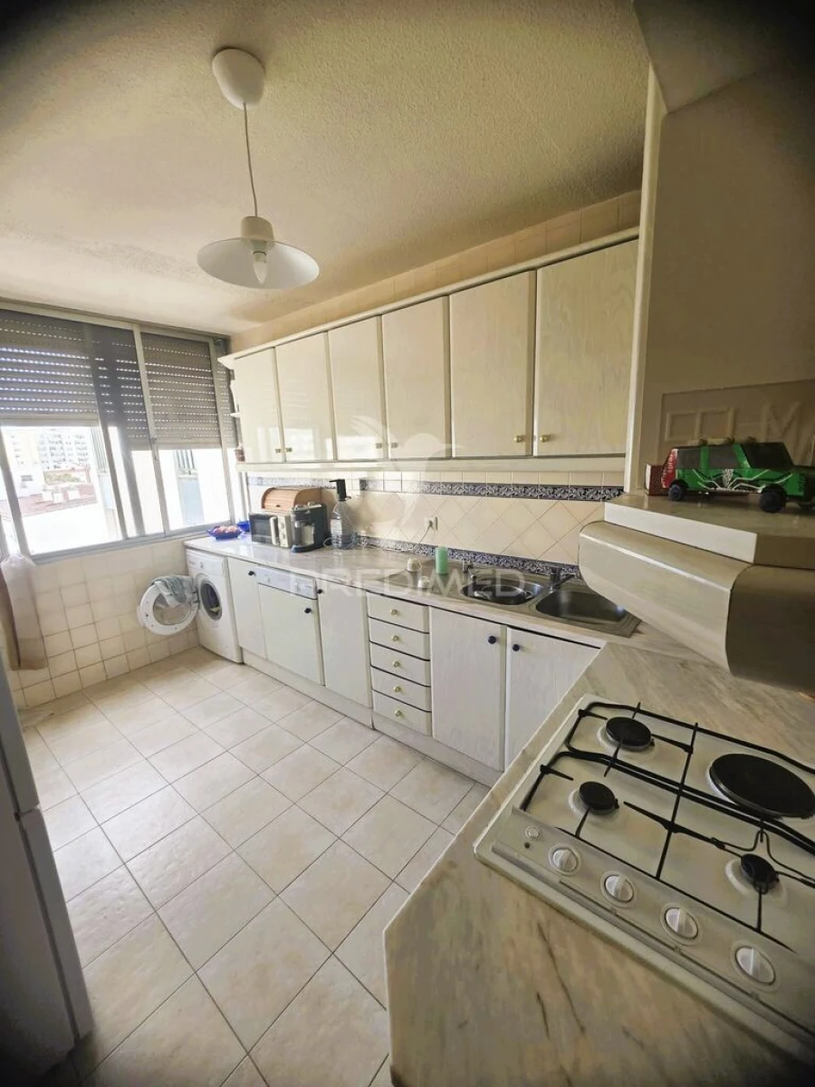 Apartamento T3 para Venda em Corroios Foto 2