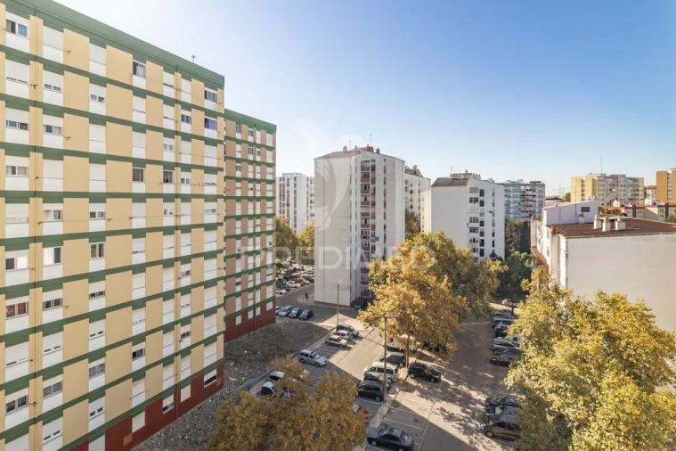 Apartamento T3 para Venda em Corroios Foto 10