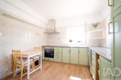 Apartamento T2 para Venda em Atouguia da Baleia