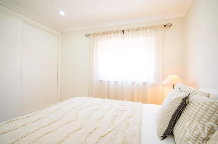 Apartamento T2 para Venda em Atouguia da Baleia Foto 15