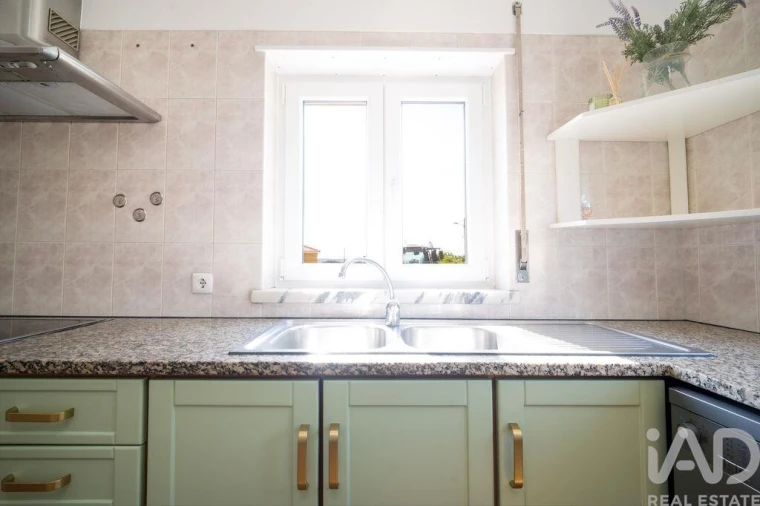 Apartamento T2 para Venda em Atouguia da Baleia Foto 8