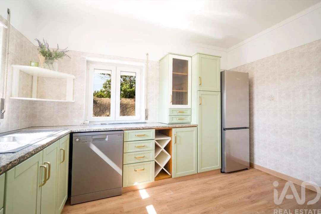 Apartamento T2 para Venda em Atouguia da Baleia Foto 9