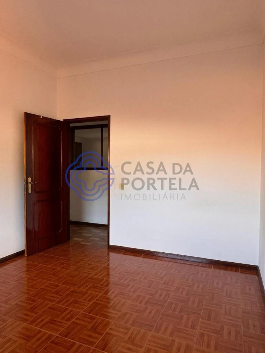 Moradia T2 para Venda em Moreira de Conegos Foto 15