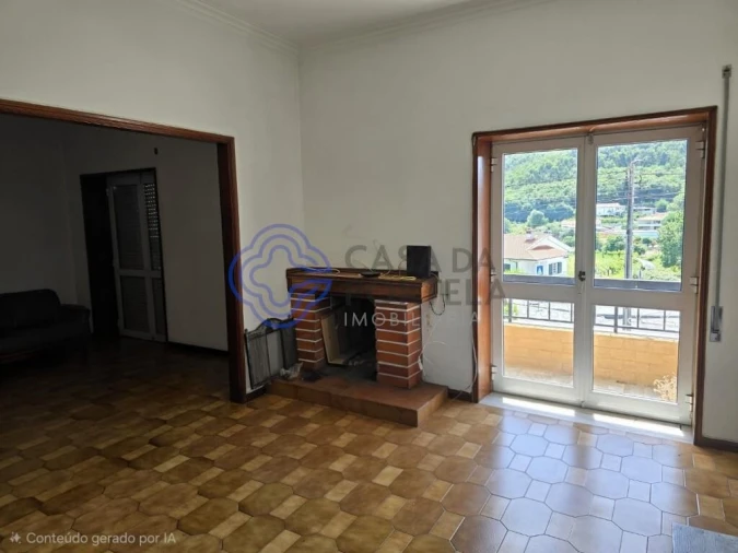Moradia T2 para Venda em Moreira de Conegos Foto 2
