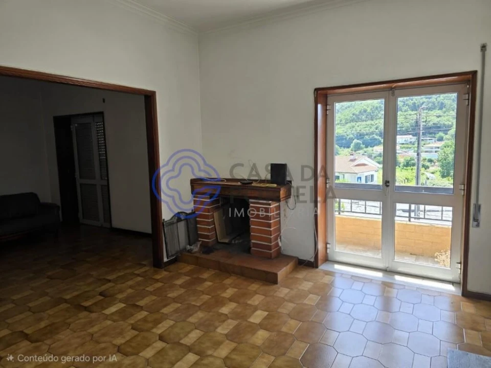 Moradia T2 para Venda em Moreira de Conegos Foto 2