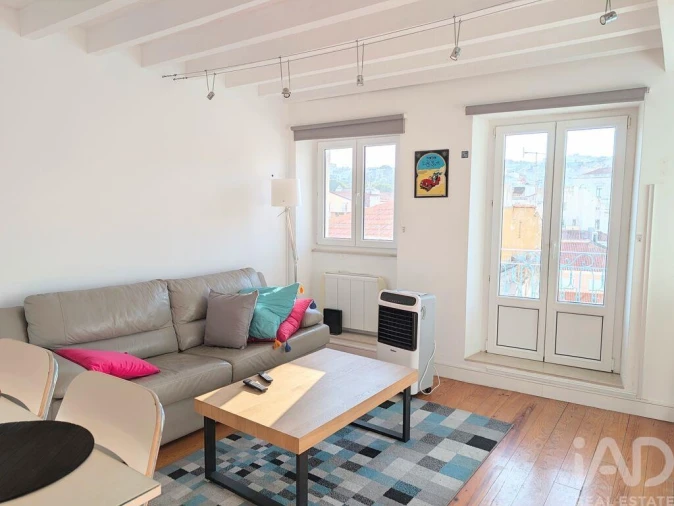 Apartamento T2 para Arrendamento em Misericórdia Foto 3