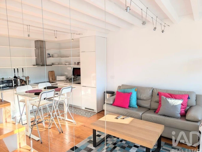 Apartamento T2 para Arrendamento em Misericórdia Foto 2