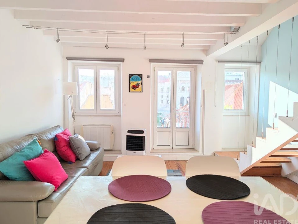 Apartamento T2 para Arrendamento em Misericórdia Foto 5