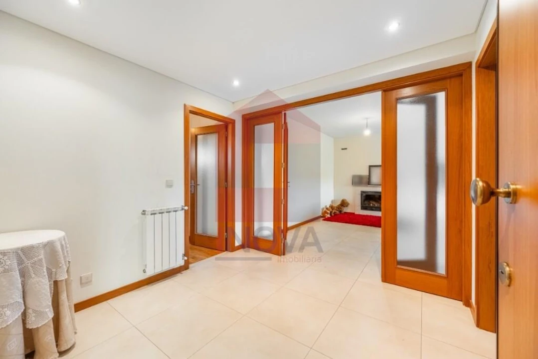 Apartamento T3 para Venda em Vila Verde e Barbudo Foto 2