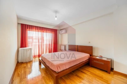 Apartamento T3 para Venda em Vila Verde e Barbudo