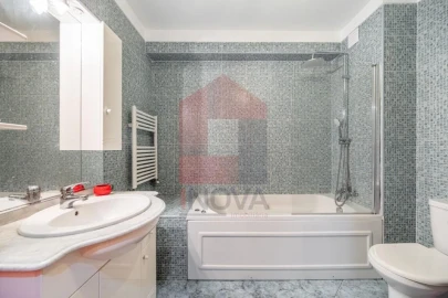 Apartamento T3 para Venda em Vila Verde e Barbudo