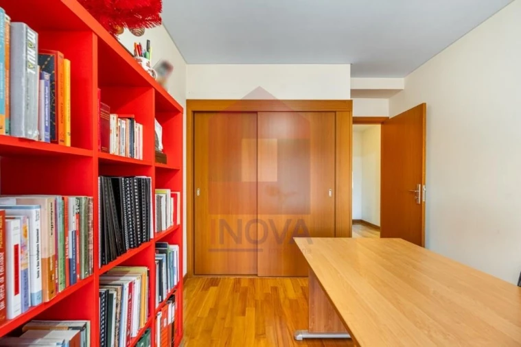 Apartamento T3 para Venda em Vila Verde e Barbudo Foto 12