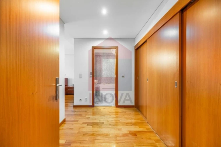 Apartamento T3 para Venda em Vila Verde e Barbudo Foto 16
