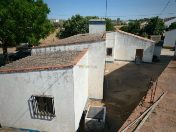 Moradia T2 para Venda em Nossa Senhora da Vila, Nossa Senhora do Bispo e Silveiras