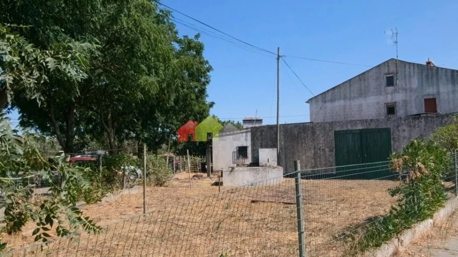 Moradia T2 para Venda em Nossa Senhora da Vila, Nossa Senhora do Bispo e Silveiras