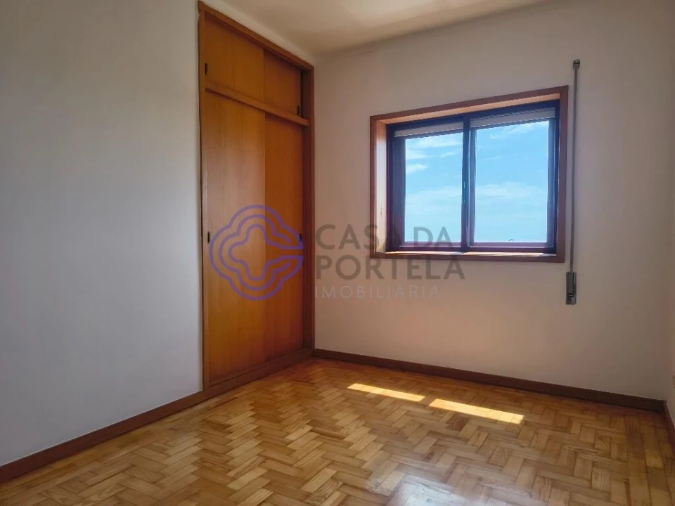 Apartamento T3 para Venda em Vilar de Andorinho Foto 28