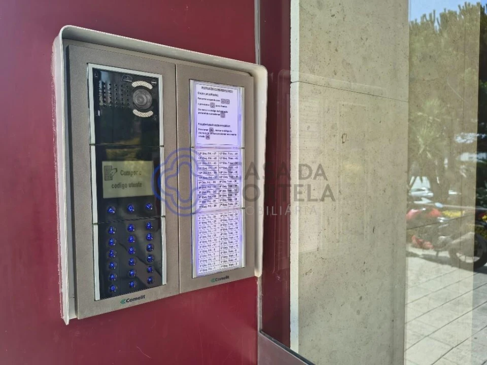 Apartamento T3 para Venda em Vilar de Andorinho Foto 3