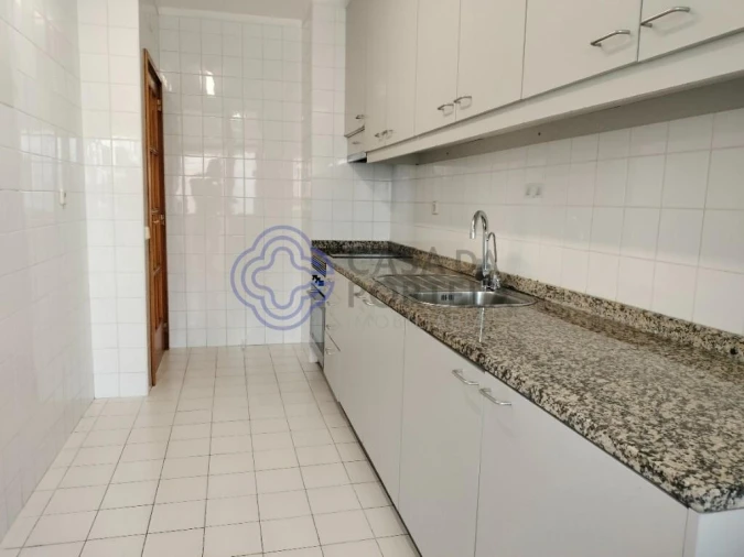 Apartamento T3 para Venda em Vilar de Andorinho Foto 15