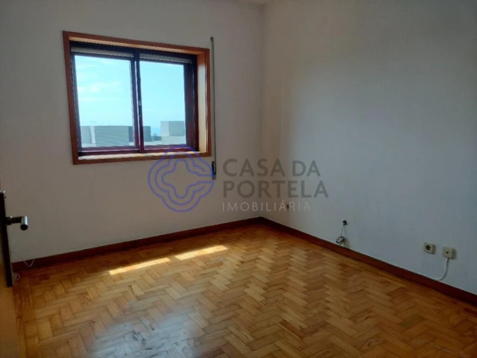 Apartamento T3 para Venda em Vilar de Andorinho Foto 26