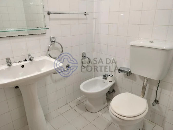 Apartamento T3 para Venda em Vilar de Andorinho Foto 21