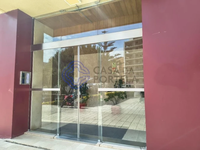 Apartamento T3 para Venda em Vilar de Andorinho Foto 2