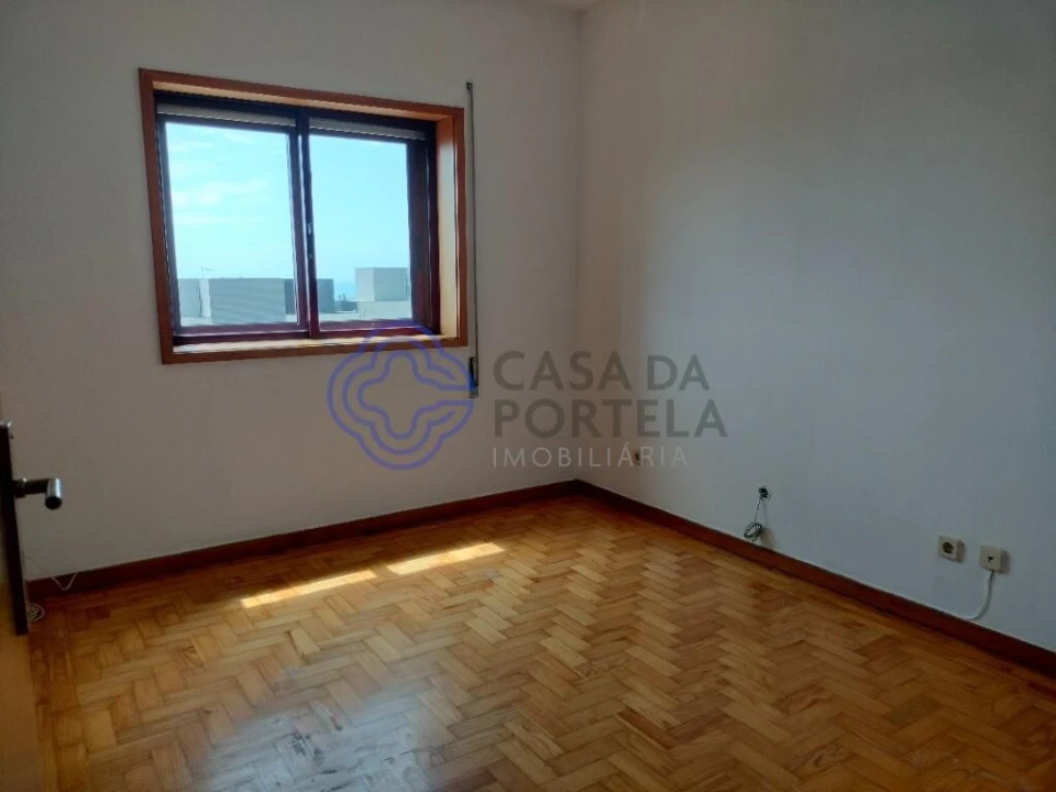 Apartamento T3 para Venda em Vilar de Andorinho Foto 26