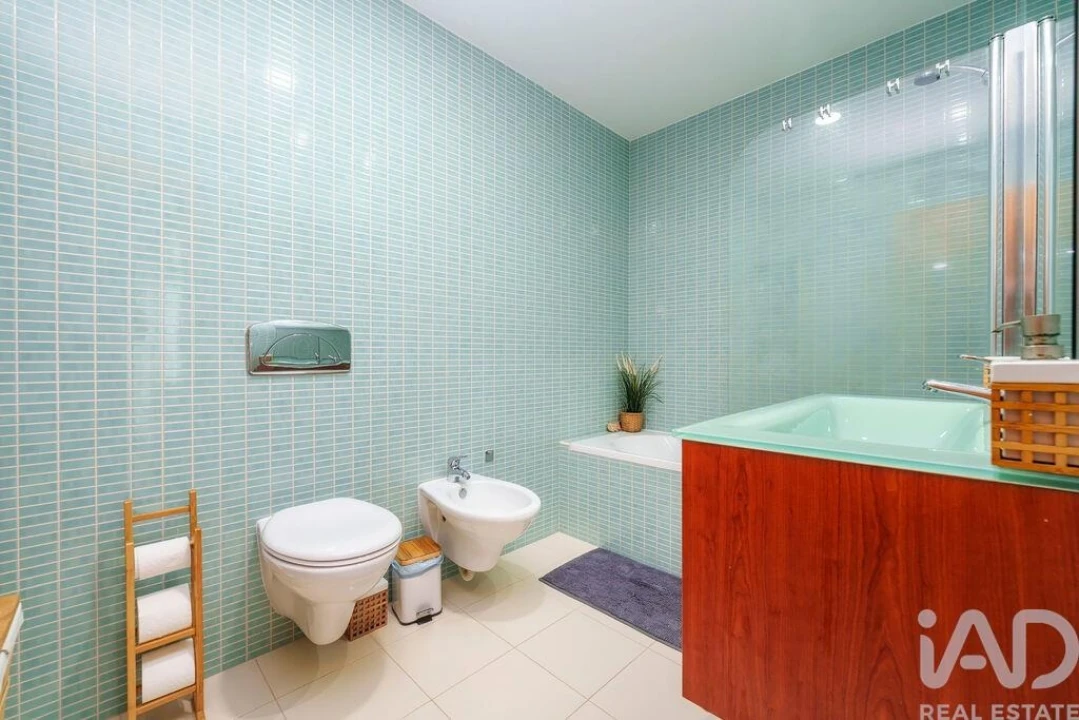 Apartamento T2 para Venda em Olhão Foto 24