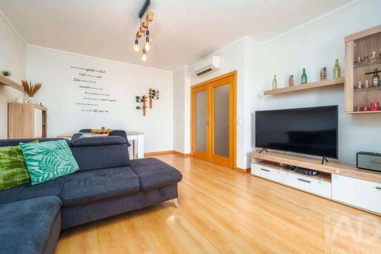 Apartamento T2 para Venda em Olhão Foto 14