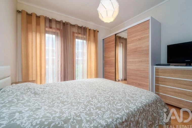 Apartamento T2 para Venda em Olhão Foto 18