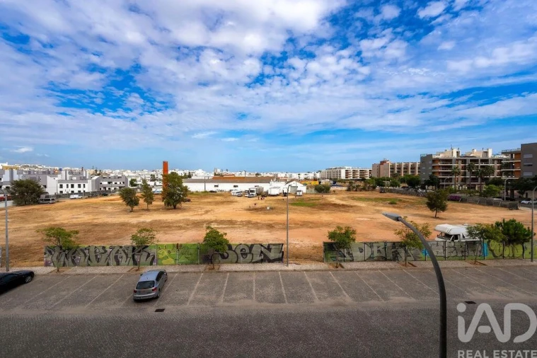 Apartamento T2 para Venda em Olhão Foto 35