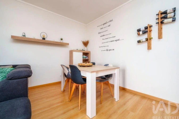 Apartamento T2 para Venda em Olhão Foto 10