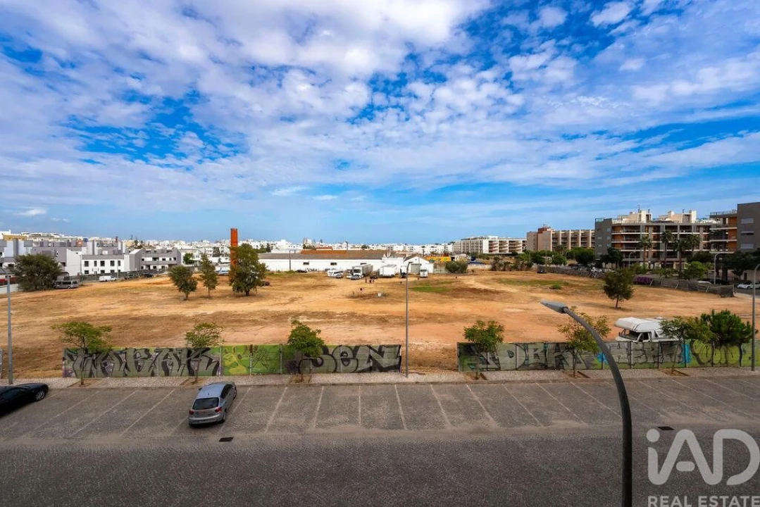 Apartamento T2 para Venda em Olhão Foto 35