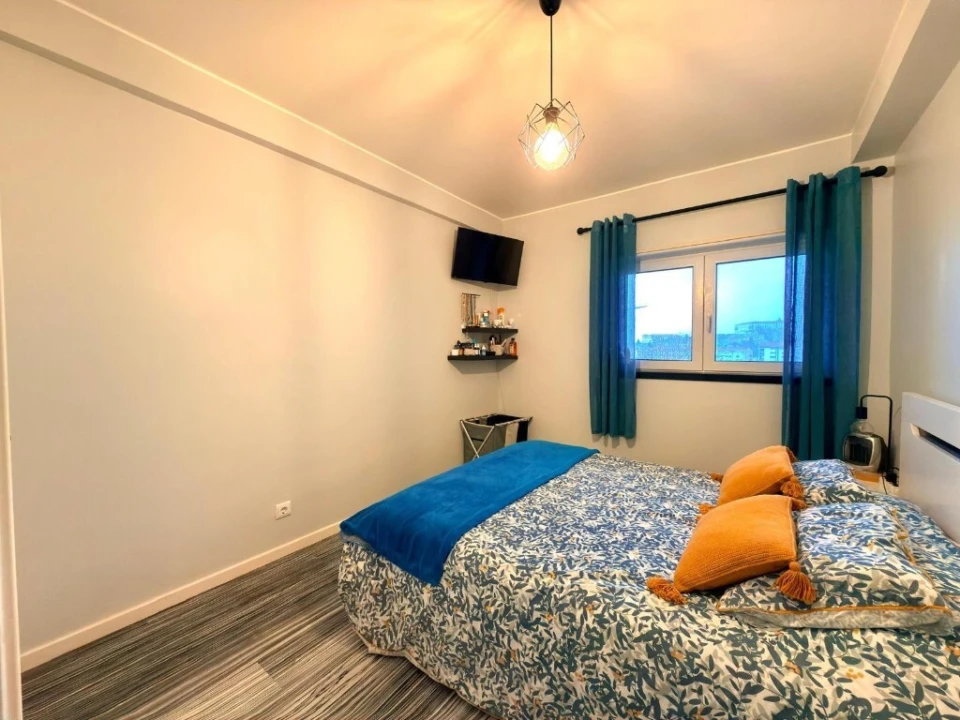 Apartamento T2 para Venda em Santo Antonio dos Olivais Foto 6