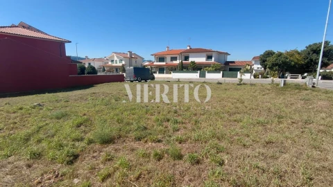 Terreno para Venda em Tamel (São Verissimo)