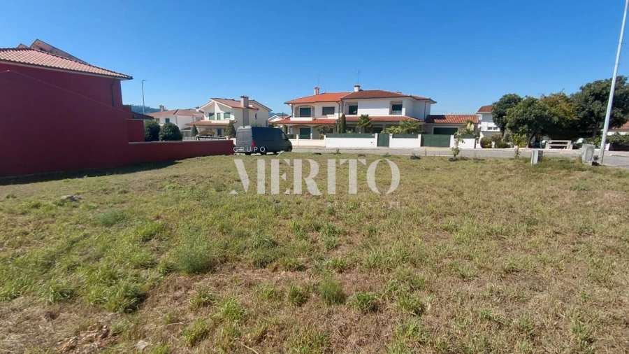 Terreno para Venda em Tamel (São Verissimo)