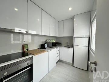 Apartamento T2 para Venda em Sesimbra (Santiago)