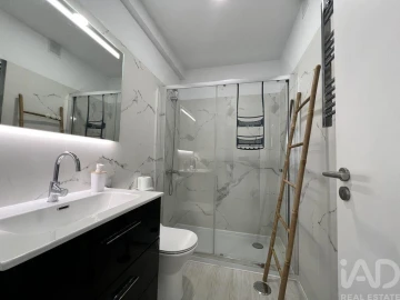 Apartamento T2 para Venda em Sesimbra (Santiago)