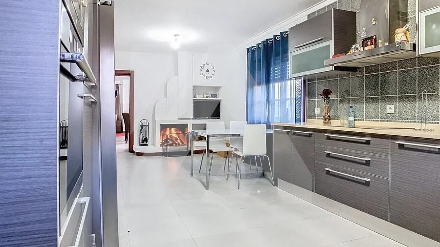 Moradia T3 para Arrendamento em Valega