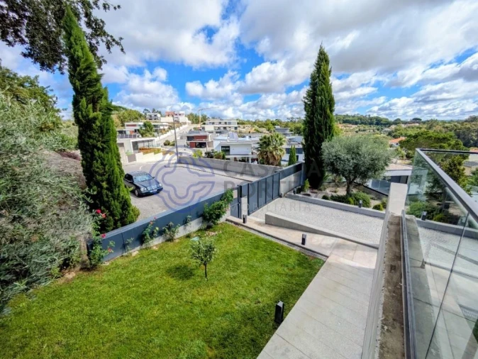 Moradia T3 para Venda em Viseu Foto 5