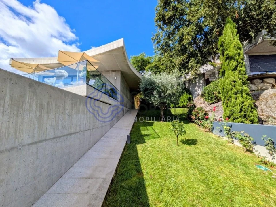 Moradia T3 para Venda em Viseu Foto 3