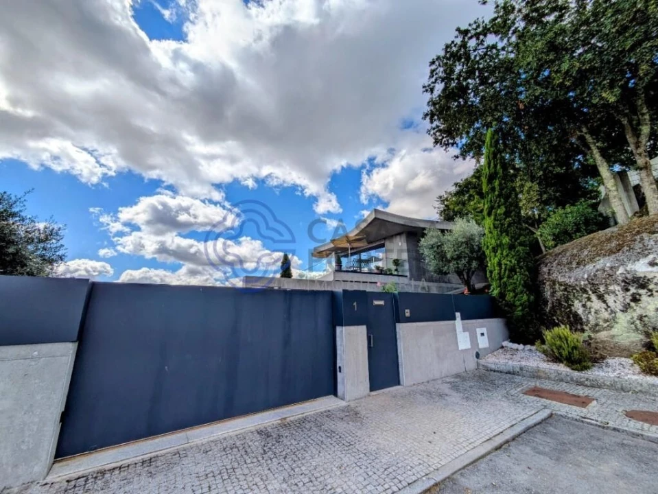 Moradia T3 para Venda em Viseu Foto 23