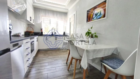 Apartamento T2 para Venda em Albufeira e Olhos de Água