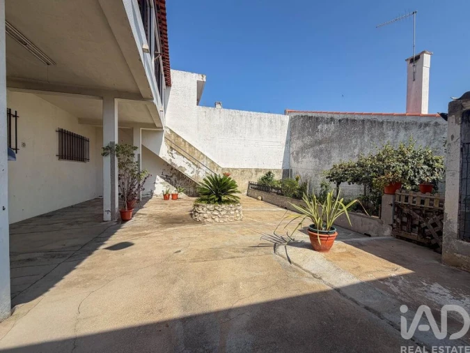 Moradia T3 para Venda em Fazendas de Almeirim Foto 24