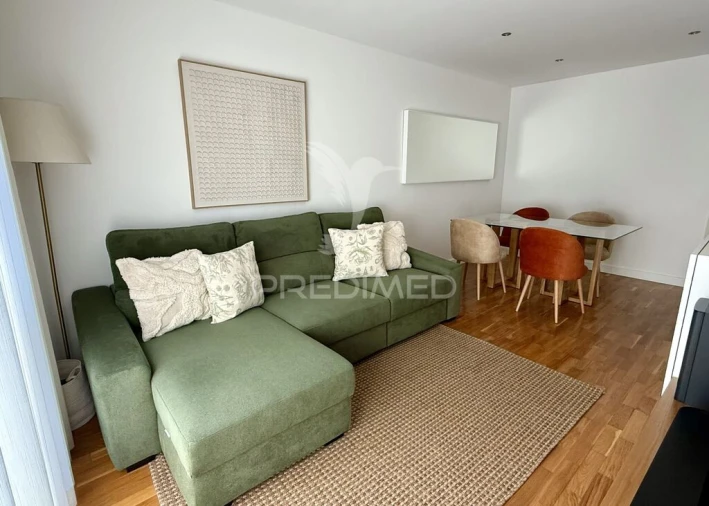 Apartamento T2 para Venda em São Domingos de Benfica Foto 2