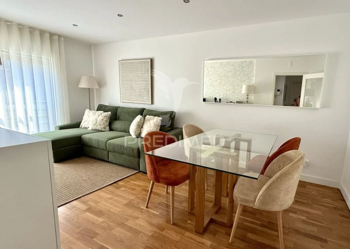 Apartamento T2 para Venda em São Domingos de Benfica Foto 4