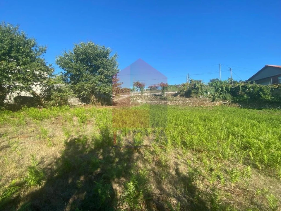 Terreno para Venda em Aboim da Nóbrega e Gondomar Foto 4