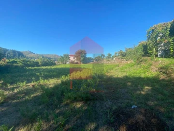 Terreno para Venda em Aboim da Nóbrega e Gondomar