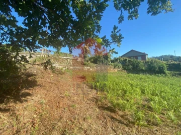 Terreno para Venda em Aboim da Nóbrega e Gondomar